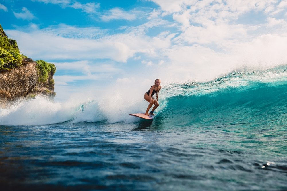 Pranešama, kad banglenčių sportą europiečiai pirmą kartą pastebėjo laive Taityje – Shutterstock