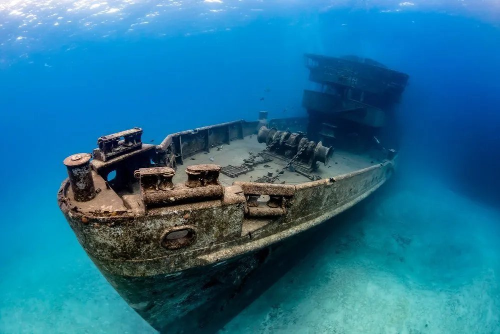 Laivo avarija jūros dugne – Shutterstock