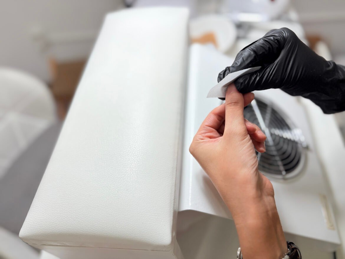 Kaip namuose pašalinti gelinį nagų laką — greitai nuimkite gelinius nagus