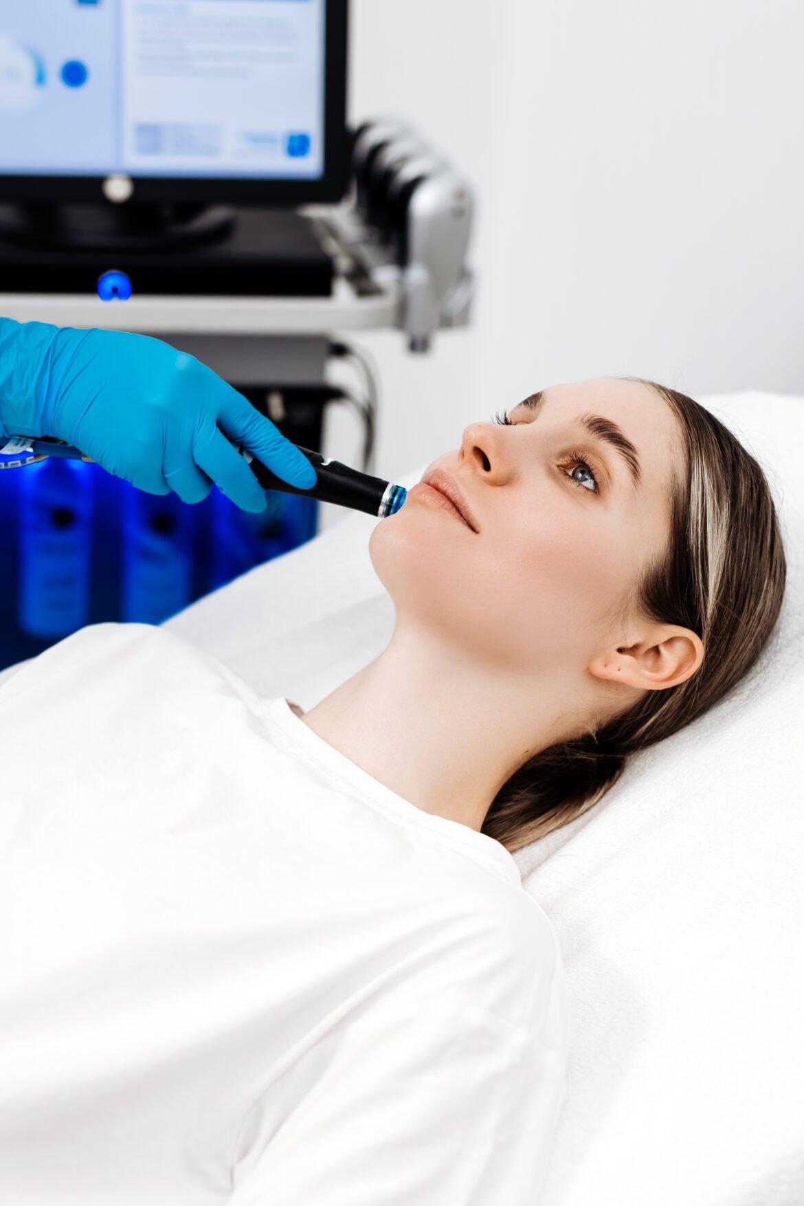 Solawave Wand apžvalga: išbandžiau naują 4 viename odos priežiūros priemonę